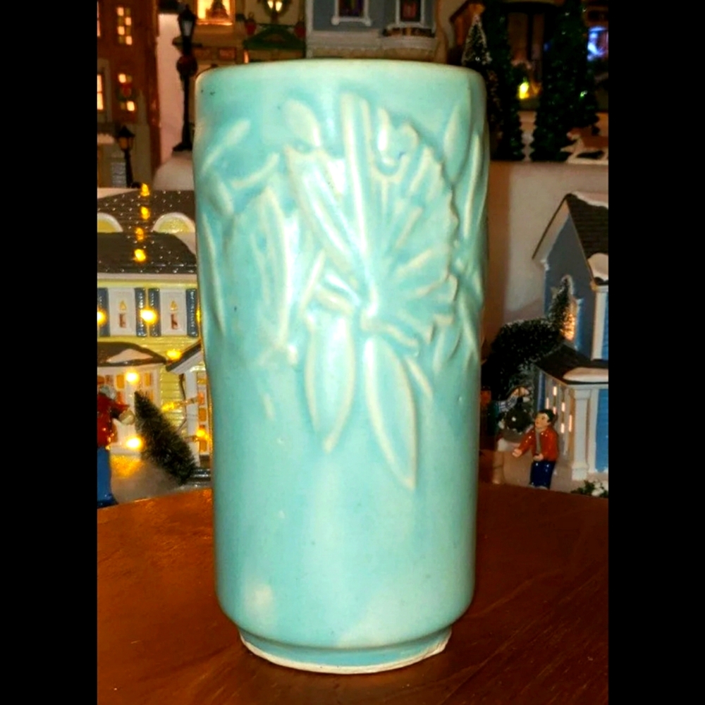 Vintage Mc Coy Butterfly Vase